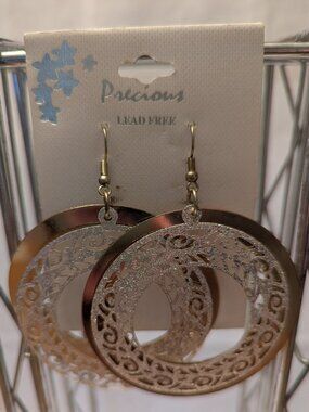 Precious Brand Cutout hoop earrings